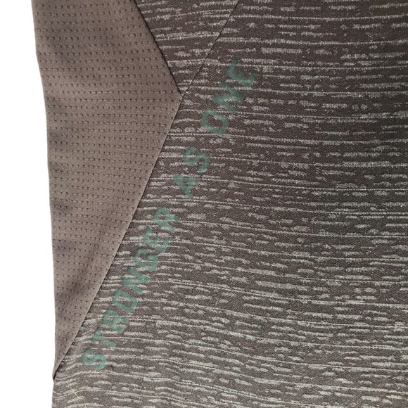 Lululemon x Barry's Bootcamp Tank Top Purple.  Mauve.  Size Men's Medium - Picture 12 of 14